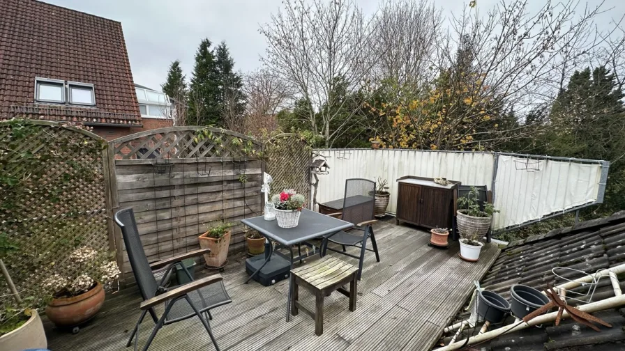 Dachterrasse der Wohnung im OG