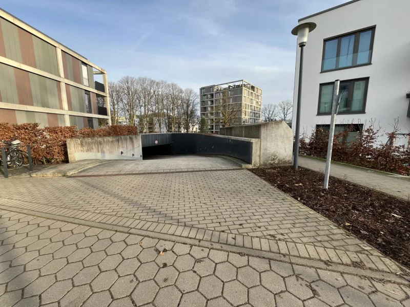 Tiefgaragenzufahrt