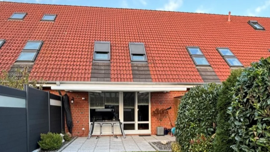 Titelbild - Haus kaufen in Lüneburg - Stadtnah wohnen im Grünen von Lüneburg