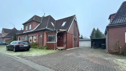 Haus - Haus kaufen in Neumünster - Mit Liebe modernisierte Doppelhaushälfte in Faldera