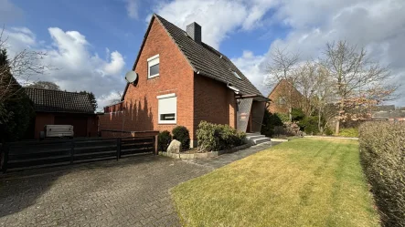 Titelbild - Haus kaufen in Adendorf - Erbstorf - Einfamilienhaus in ruhiger Lage von Adendorf