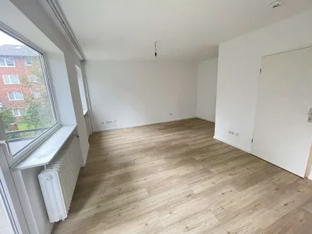 Wohnbereich - Wohnung mieten in Hamburg - Wohntraum für Singles! 1-Zimmer-Wohnung in Barmbek-Nord