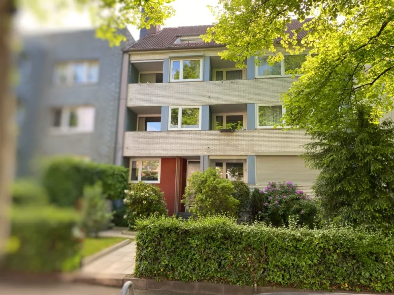 Titelbild - Zinshaus/Renditeobjekt kaufen in Hamburg - ***erfolgreich vermittelt***gültige Baugenehmigung für Ausbau des Dachgeschosses Gepflegtes Mehrfamilienhaus mit 7 Wohneinheiten