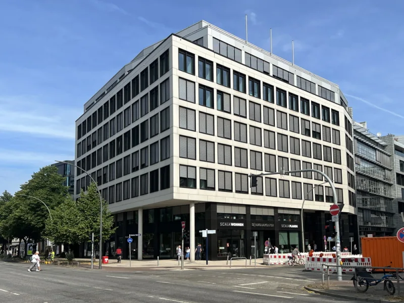 Außenansicht - Büro/Praxis mieten in Hamburg / Altstadt - Bürofläche mit Dachterrasse in Hamburger Altstadt - provisionsfrei für den Mieter