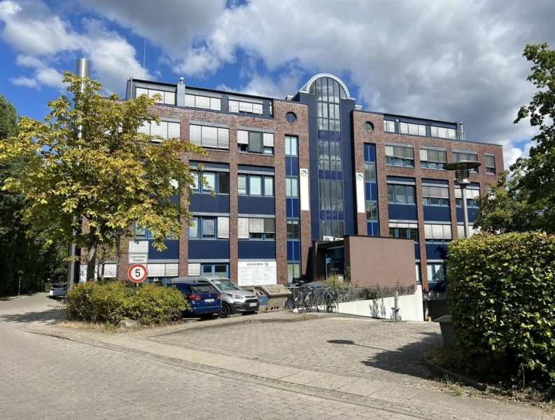 Gebäudeansicht I - Büro/Praxis mieten in Hamburg / Altona-Nord - Bürofläche im „Businesspark Eimsbüttel“ in Altona-Nord
