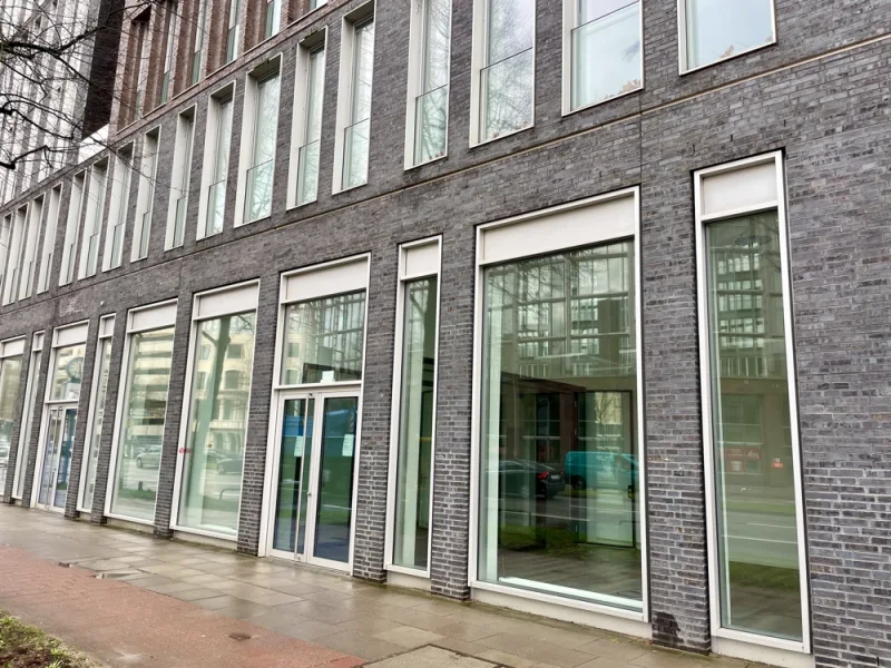 Außenansicht - Büro/Praxis mieten in Hamburg - Bürofläche mit „Luft nach oben“ im Katharinen-Quartier