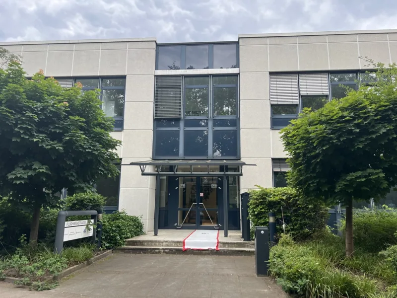 Außenansicht - Büro/Praxis mieten in Hamburg / Fuhlsbüttel - Schöne Bürofläche im "Airport Center Hamburg"