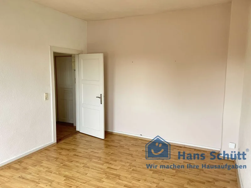  - Wohnung mieten in Kiel - Student? 1,5 Zimmer mit Laminat in der Holtenauer Straße