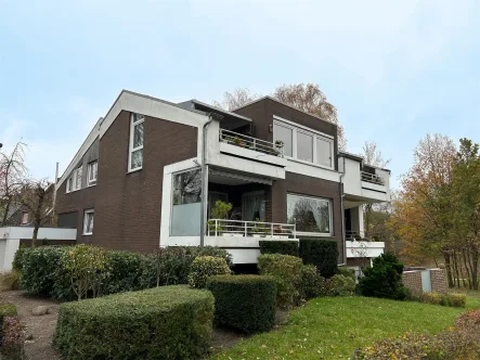 Titelbild - Wohnung kaufen in Rendsburg - Großzügige, helle Eigentumwohnung mit Balkon und Blick auf N-O-K! OTTO STÖBEN GmbH