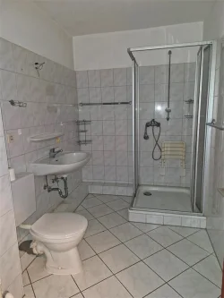 Badezimmer - Wohnung mieten in Harrislee - 2-ZW am Holmberg 31 in Harrislee - OTTO STÖBEN GmbH