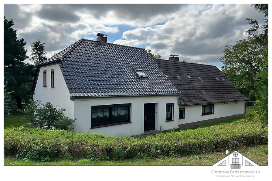 Blick vom Berg aus - Haus kaufen in Glasin - Provisionsfrei für Käufer - Eigenheim mit viel Platz in Alleinlage