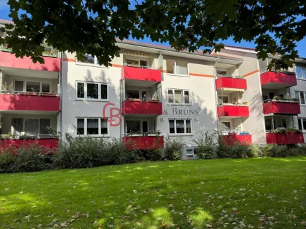 Hinterhaus - Wohnung kaufen in Osterholz-Scharmbeck - Kaufgelegenheit! Helle 4-Zimmer-Wohnung mit Balkon *provisionsfrei*