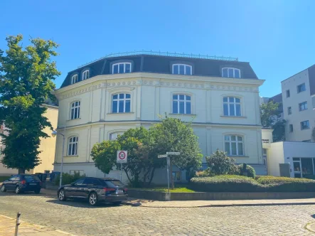 Wilhelm-Külz-Platz-1 - Büro/Praxis mieten in Rostock  - Exklusive Büroflächen im Rostocker Bahnhofsviertel 