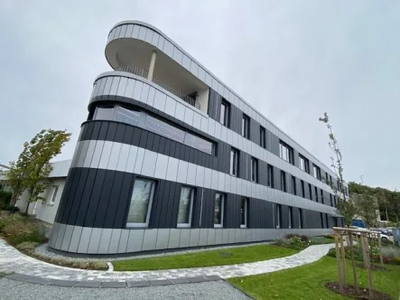 Objektansicht - Büro/Praxis mieten in Rostock - Exklusive Büroeinheit mit 2 Dachterrassen und Wasserblick