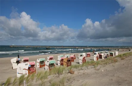 Seebrücke und Strand - Wohnung kaufen in Graal-Müritz - Ostsee-Urlaub entspannt genießen - Ferienwohnung komfortabel und zentral