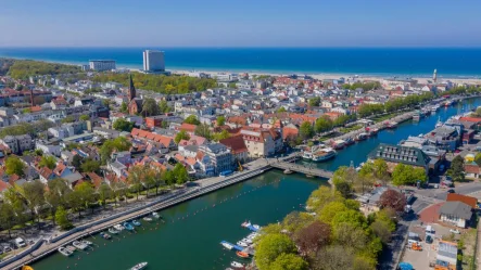 Blick auf Warnemünde  - Laden/Einzelhandel mieten in Rostock - Helles Geschäft od. Vertriebsbüro im Seebad Warnemünde - nur wenige Schritte zum Alten Strom  