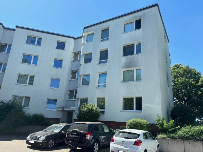 Außenansicht - Wohnung mieten in Hannover - KUNZE: 1,5 Zimmer Wohnung mit Balkon in Groß Buchholz!