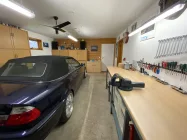 Garage mit Werkstatt