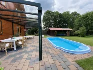 Terrasse mit Pool