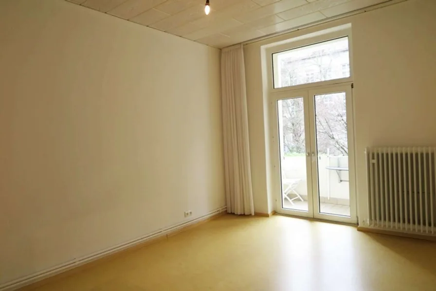 Schlafzimmer mit Balkon