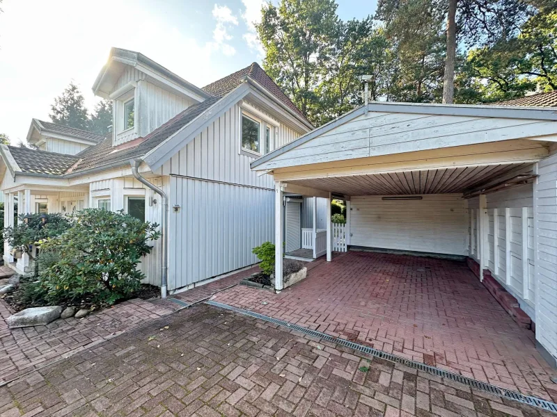 Haus mit Carport