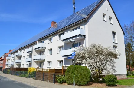 Außenansicht - Wohnung mieten in Lüneburg - Großzügig geschnittene 3 Zimmer-Wohnung in Lüneburg (Moorfeld)