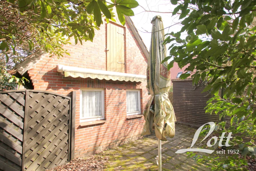 Terrasse hinter dem Haus