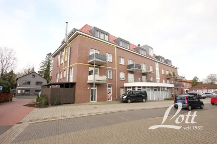 Rückseitige Ansicht - Wohnung kaufen in Westerstede - +++ Interessante Wohnung in Stadtkernlage von Westerstede! +++