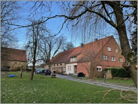  - Haus kaufen in Belm-Powe - Resthof  in Alleinlage - Nähe Osnabrück mit 3 Wohnungen