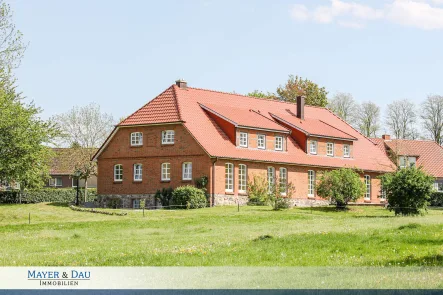 Außenansicht - Haus kaufen in Wedendorf / Köchelstorf - Köchelstorf: Charmanter Gutshof mit vielen Nutzungsmöglichkeiten, Obj. 6811