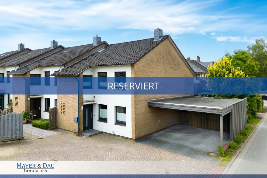  - Haus kaufen in Rastede - Rastede: Raumwunder auf drei Ebenen mit Terrasse, Balkon und Carport, Obj. 7714