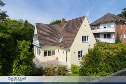 Außenfoto  - Haus kaufen in Bremen - Bremen - Schwachhausen : Tolles Einfamilienhaus mit Garage. Obj.7788