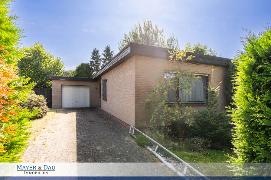 Titelfoto - Haus kaufen in Bad Zwischenahn - Bad Zwischenahn: Ebenerdiges Wohnen mit Modernisierungsbedarf in ruhiger Lage, Obj. 7964