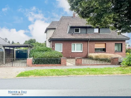 Titelbild - Haus kaufen in Varel - Varel: Handwerker aufgepasst! Doppelhaushälfte in zentraler Lage, Obj. 7918