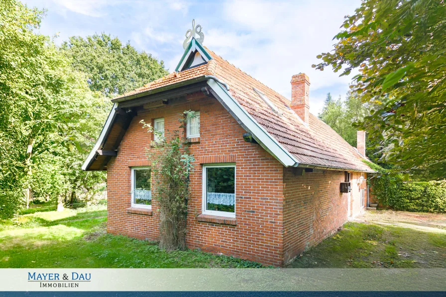 Titelbild - Haus kaufen in Südbrookmerland - Münkeboe: Wunderschönes Landhaus in ruhiger Lage, Obj. 8022