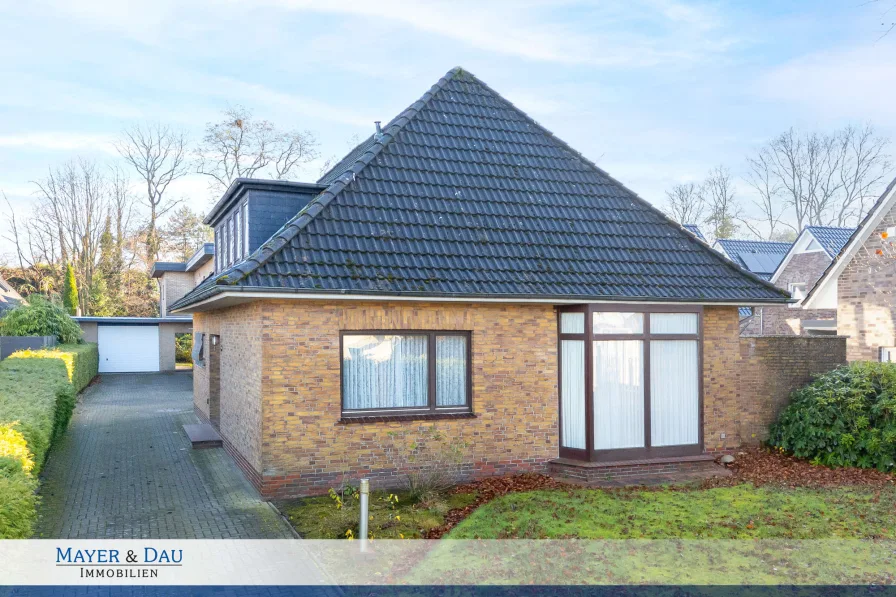 Außenansicht - Haus kaufen in Oldenburg - Oldenburg: Tolles Einfamilienhaus in Nadorst, Obj. 8256