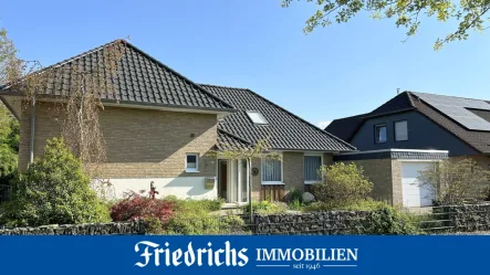  - Haus kaufen in Wiefelstede - Modernisiertes Einfamilienhaus mit Garten, Teich und Außensauna in ruhiger Wohnlage in Wiefelstede