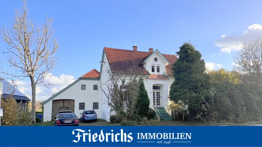  - Haus kaufen in Westerstede - Modernisierungsbedürftige Villa im Jugendstil mit Stallgebäude, Garten und herrlichem Ausblick