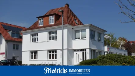  - Wohnung mieten in Bad Zwischenahn - Großzügige, gemütliche Wohnung mit Dachterrasse in Bad Zwischenahn / zentrale Wohnlage