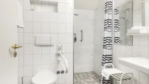 Einblicke in diverse Bäder der Hotelzimmer