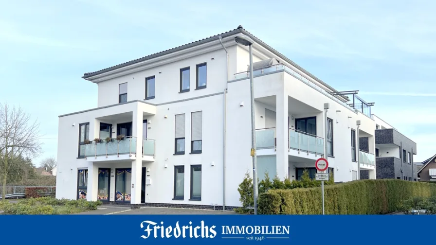  - Wohnung mieten in Bad Zwischenahn - Möblierte Komfort-Obergeschosswohnung mit Balkon in Bad Zwischenahn-zentrale Lage