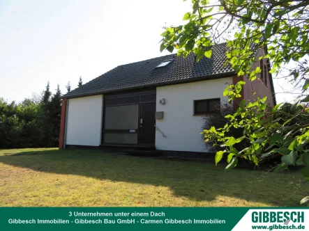 Hauseingang  - Haus kaufen in Bargteheide - Einfamilienhaus mit Garage und Vollkeller in ruhiger & beliebter Lage von Bargteheide