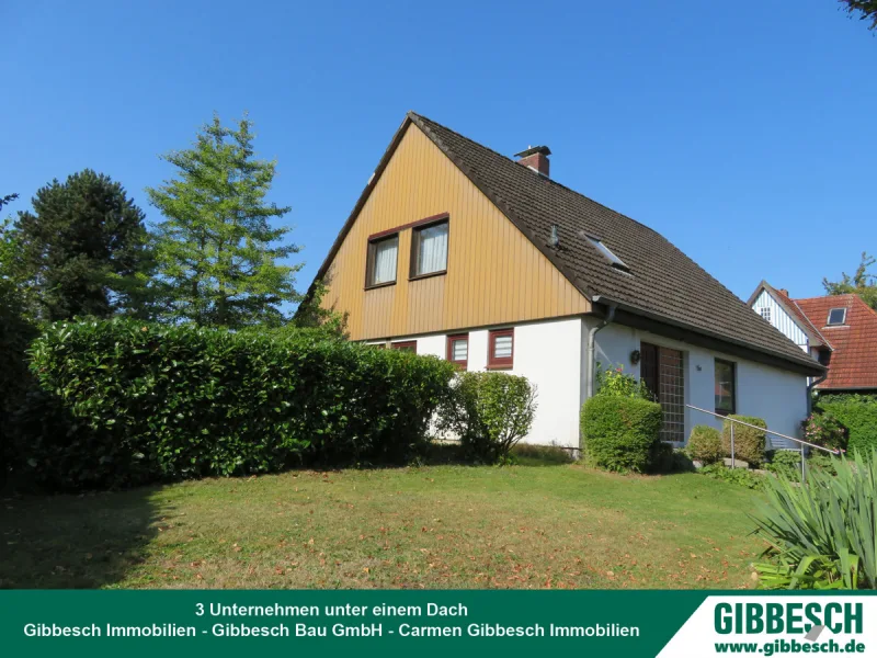 Aussenansicht  - Haus kaufen in Bargteheide - EFH mit Garage und Vollkeller in guter Wohnlage