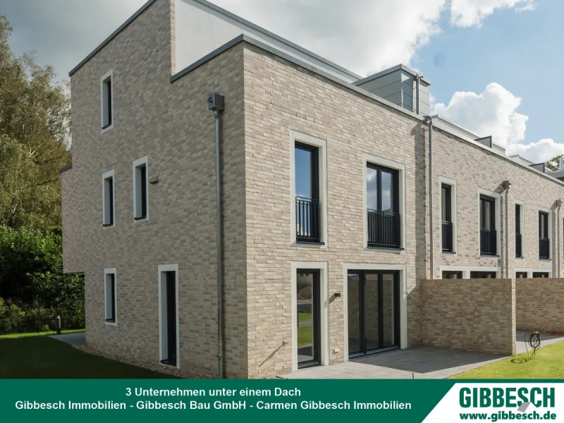 Ansicht Gartenseite - Haus mieten in Bargteheide - T(Räume) für alle - Reihenendhaus mit optimalem Grundriss.  Zentrumsnah und ruhig.