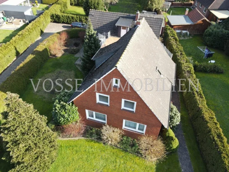  - Haus kaufen in Westoverledingen - Courtagefrei für Käufer - Solides Ein-/Zweifamilienhaus mit großem Grundstück