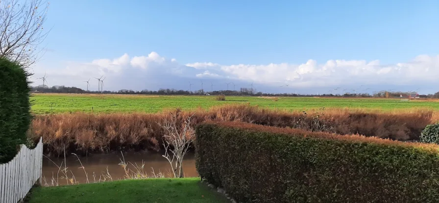 Weitblick vom Garten