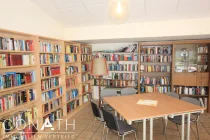 Conath-Immobilien_Harsefeld_Buxtehude_Fredenbeck - Geminschaftsraumit Büchern