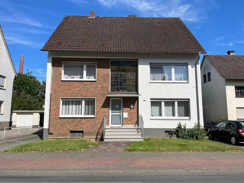 Frontansicht - Haus kaufen in Dissen am Teutoburger Wald - Vermietetes 3 Familienhaus zentral gelegen