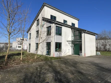 Außenansicht - Büro/Praxis mieten in Georgsmarienhütte - Freistehendes Bürogebäude in Georgsmarienhütte