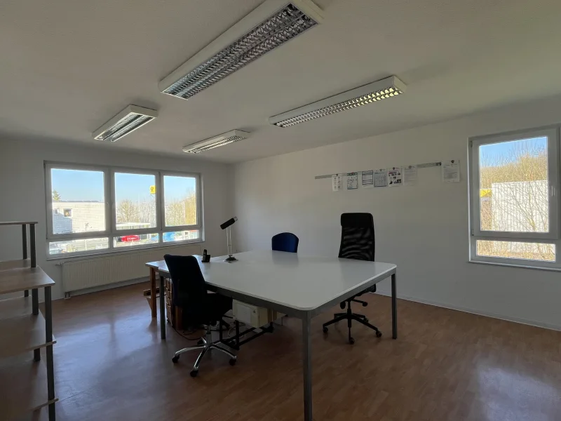 Büro 7